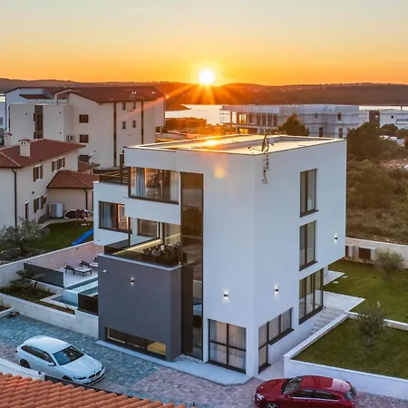 Luxus Nerra In Mit Meerblick * Medulin