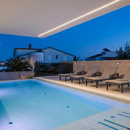 Villa Luxus Nerra In Mit Meerblick Medulin